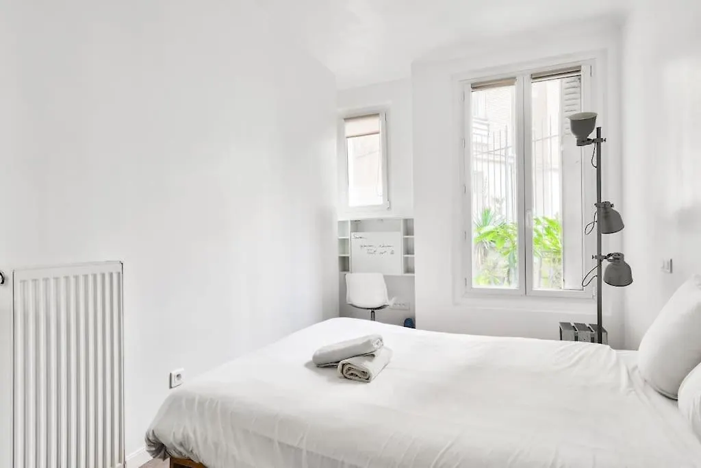 Flat 2min From Porte De Vanves Metro Station *
